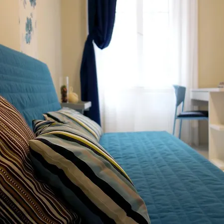 Vivid Rozsa Apartament *