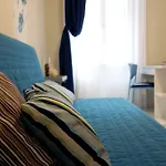 Vivid Rozsa Apartament *
