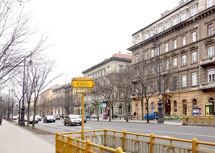 Vivid Rozsa * Budapest