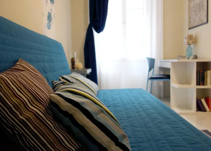 Vivid Rozsa Apartment *